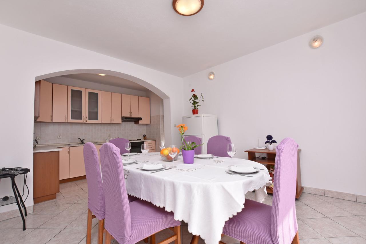 Apartment Angelina Brela Bagian luar foto